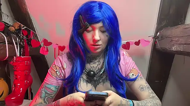 Snapshot of coyemoo chatting on 03-18-26, 11:24 coyemoo online show from 03-18-26, 11:24