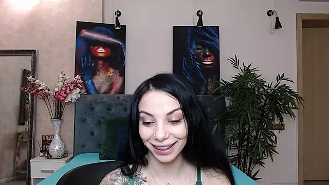 Snapshot of MissJuliax chatting on 02-11-25, 06:51 MissJuliax online show from 02-11-25, 06:51