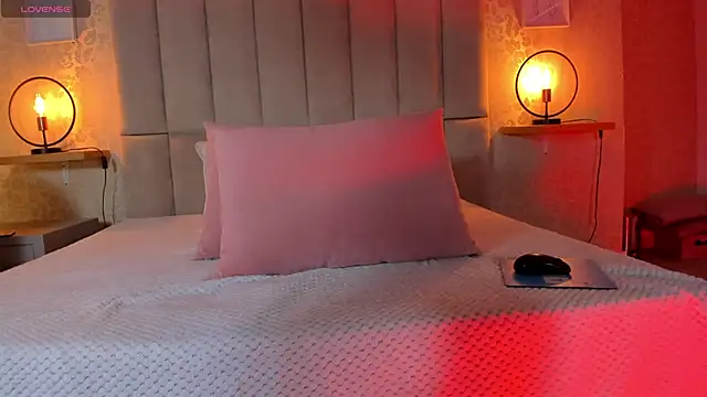 Amy-Saenz online show from 10-16-25, 04:08