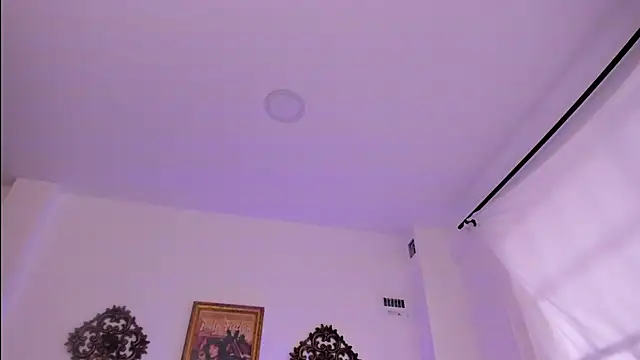 VeronicaGilss online show from 10-08-25, 06:49