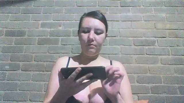 Snapshot of EksJouneMwah chatting on 07-04-26, 12:55 EksJouneMwah online show from 07-04-26, 12:55