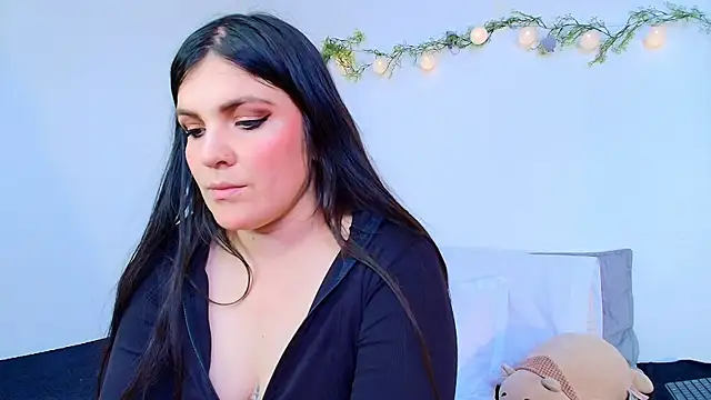 Amara vega online show from 05-08-26, 04:34