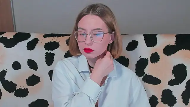 Snapshot of VeronikaKissuchi chatting on 12-21-24, 06:09 VeronikaKissuchi online show from 12-21-24, 06:09