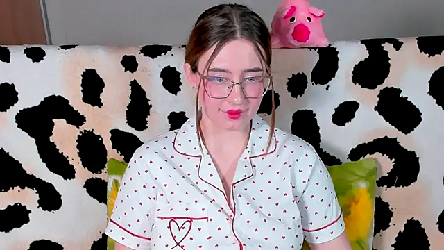 Snapshot of VeronikaKissuchi chatting on 02-14-25, 11:31 VeronikaKissuchi online show from 02-14-25, 11:31