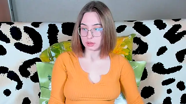 Snapshot of VeronikaKissuchi chatting on 02-20-25, 09:42 VeronikaKissuchi online show from 02-20-25, 09:42