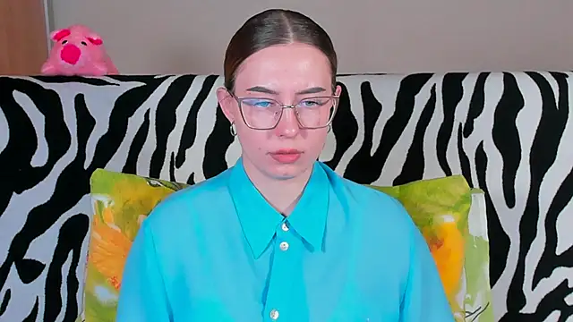 Snapshot of VeronikaKissuchi chatting on 02-26-25, 09:05 VeronikaKissuchi online show from 02-26-25, 09:05