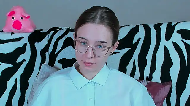 Snapshot of VeronikaKissuchi chatting on 03-06-25, 06:19 VeronikaKissuchi online show from 03-06-25, 06:19