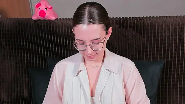 Snapshot of VeronikaKissuchi chatting on 03-12-25, 09:56 VeronikaKissuchi online show from 03-12-25, 09:56