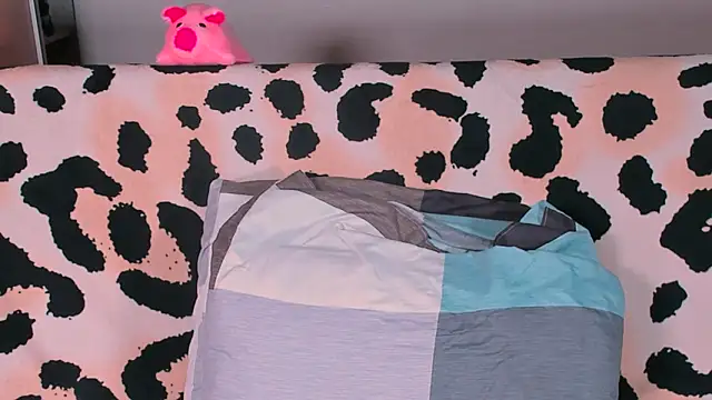 Snapshot of VeronikaKissuchi chatting on 03-20-25, 02:19 VeronikaKissuchi online show from 03-20-25, 02:19