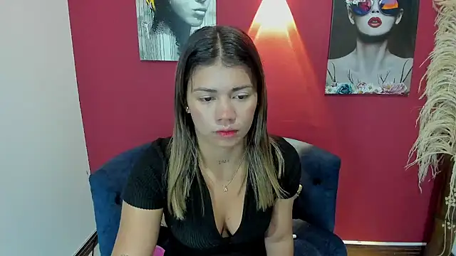 Gissel Angel online show from 12-17-24, 12:12