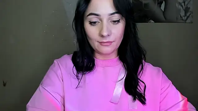 Snapshot of Emelyblum chatting on 12-04-24, 02:53 Emelyblum online show from 12-04-24, 02:53