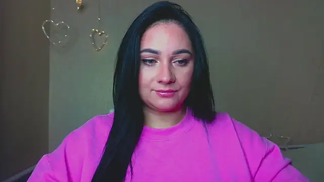 Snapshot of Emelyblum chatting on 10-27-25, 10:47 Emelyblum online show from 10-27-25, 10:47