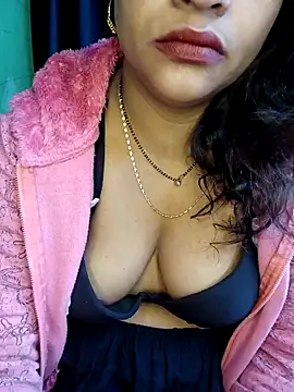 Snapshot of Sexyranibhabhi chatting on 01-03-25, 02:32 Sexyranibhabhi online show from 01-03-25, 02:32