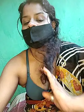 Snapshot of Sexyranibhabhi chatting on 01-25-25, 06:45 Sexyranibhabhi online show from 01-25-25, 06:45