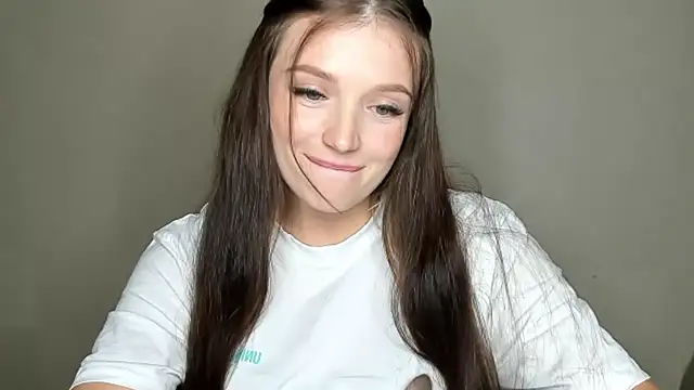 EvaaMillerr99 online show from 10-25-25, 06:13