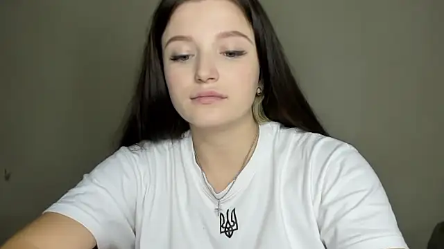 EvaaMillerr99 online show from 11-09-25, 09:51