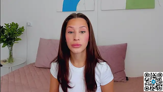 SelenaRousey online show from 05-24-26, 07:02