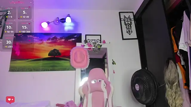 NaomiAsha online show from 01-20-25, 06:21