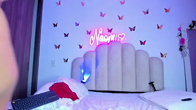 NaomiAsha online show from 11-20-25, 12:00