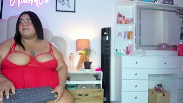 NaomiAsha online show from 06-05-26, 12:33