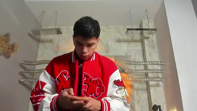 AndyPalmer  online show from 01-05-25, 03:43