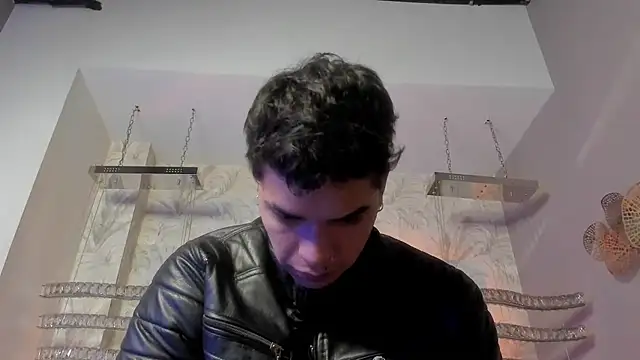 AndyPalmer  online show from 02-12-25, 04:33