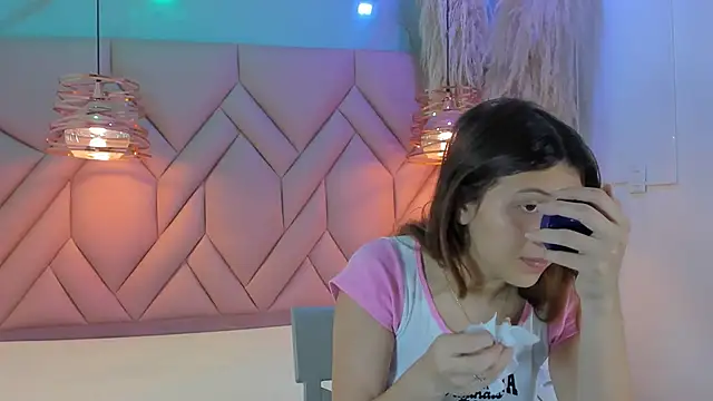 AngelaaCute  online show from 12-03-24, 12:06