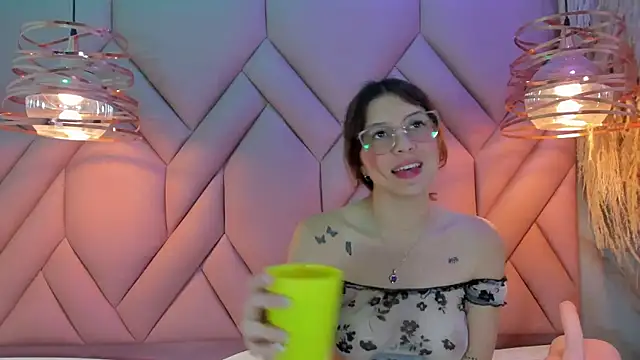 AngelaaCute  online show from 12-14-24, 03:36