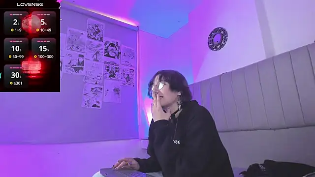 Snapshot of SukiFuyu_ chatting on 01-21-25, 12:29 SukiFuyu online show from 01-21-25, 12:29