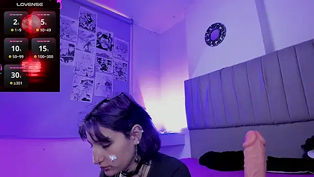 Snapshot of SukiFuyu_ chatting on 01-27-25, 12:37 SukiFuyu online show from 01-27-25, 12:37