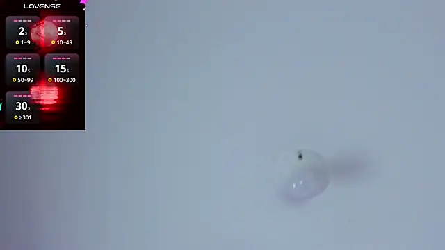 Snapshot of SukiFuyu_ chatting on 02-17-25, 06:37 SukiFuyu online show from 02-17-25, 06:37