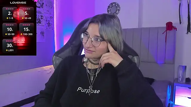 Snapshot of SukiFuyu_ chatting on 03-10-25, 06:45 SukiFuyu online show from 03-10-25, 06:45