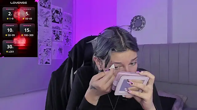 Snapshot of SukiFuyu_ chatting on 03-14-25, 12:18 SukiFuyu online show from 03-14-25, 12:18