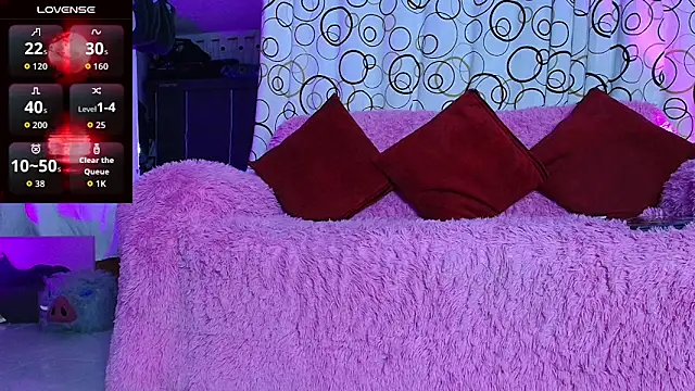 Snapshot of SukiFuyu_ chatting on 09-09-25, 11:43 SukiFuyu online show from 09-09-25, 11:43