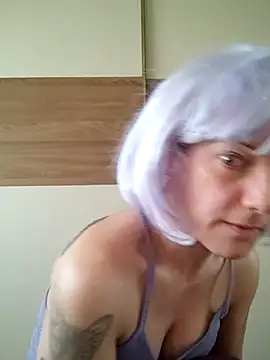 Snapshot of Dark_Angel_22 chatting on 03-05-25, 05:50 Dark Angel 22 online show from 03-05-25, 05:50