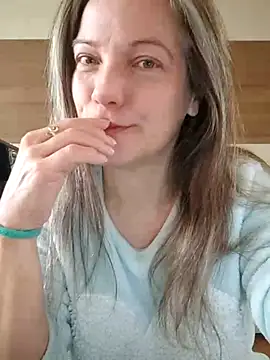 Snapshot of Dark_Angel_22 chatting on 02-26-26, 06:23 Dark Angel 22 online show from 02-26-26, 06:23