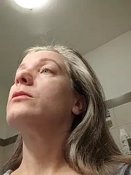 Snapshot of Dark_Angel_22 chatting on 03-04-26, 05:35 Dark Angel 22 online show from 03-04-26, 05:35