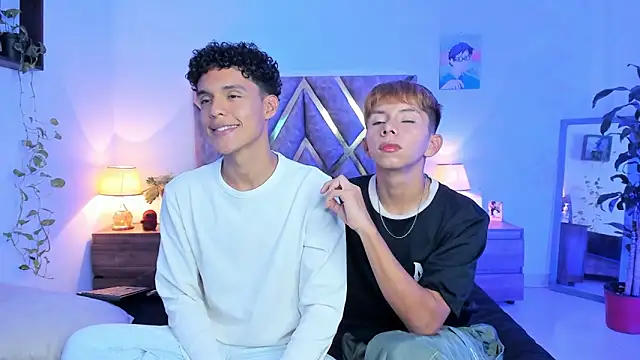 Snapshot of nickolas_moon chatting on 11-24-25, 06:51 nickolas moon online show from 11-24-25, 06:51