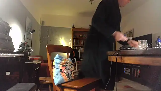 RolfS online show from 12-14-25, 11:31