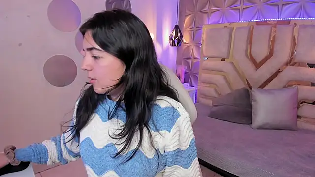 meraki fraise online show from 12-19-24, 07:07