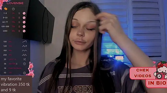 Snapshot of shy_melony chatting on 09-10-25, 01:05 shy melony online show from 09-10-25, 01:05