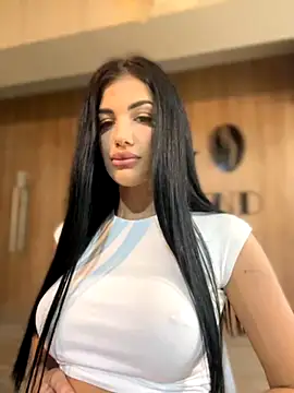 Snapshot of RaisaKali chatting on 09-20-25, 03:02 RaisaKali online show from 09-20-25, 03:02