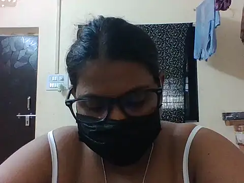 Snapshot of Hotmilfxox chatting on 05-30-26, 08:55 Hotmilfxox online show from 05-30-26, 08:55