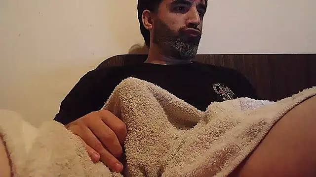 Snapshot of ozzypsico13 chatting on 11-22-25, 04:33 ozzypsico13 online show from 11-22-25, 04:33