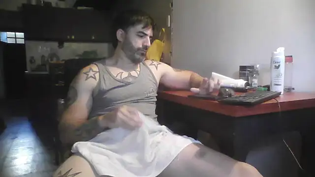 Snapshot of ozzypsico13 chatting on 11-24-25, 12:16 ozzypsico13 online show from 11-24-25, 12:16