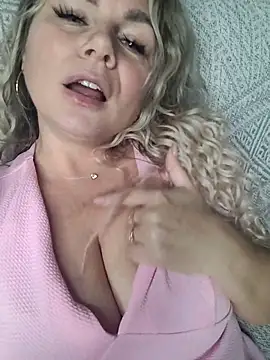 candy queeen online show from 09-28-25, 04:45