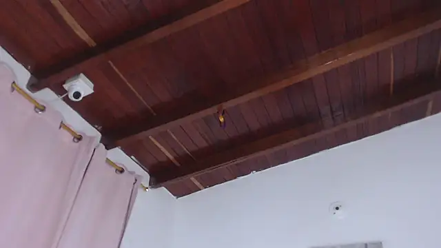 Amara Red online show from 10-23-25, 11:20