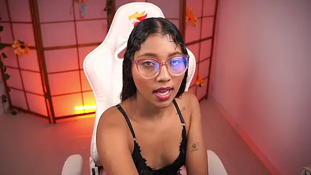 small emilie online show from 09-28-25, 02:22