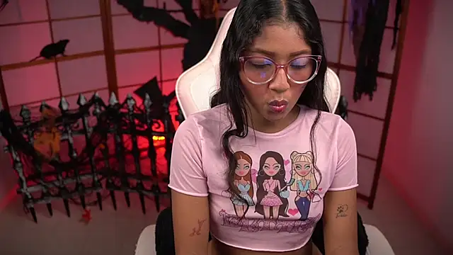 small emilie online show from 10-29-25, 03:03