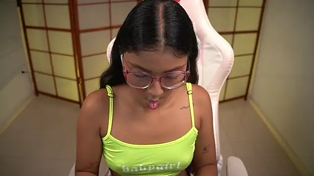 small emilie online show from 11-05-25, 12:49